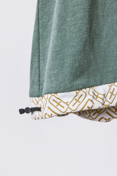 Sleeve-switched drawstring T-shirt