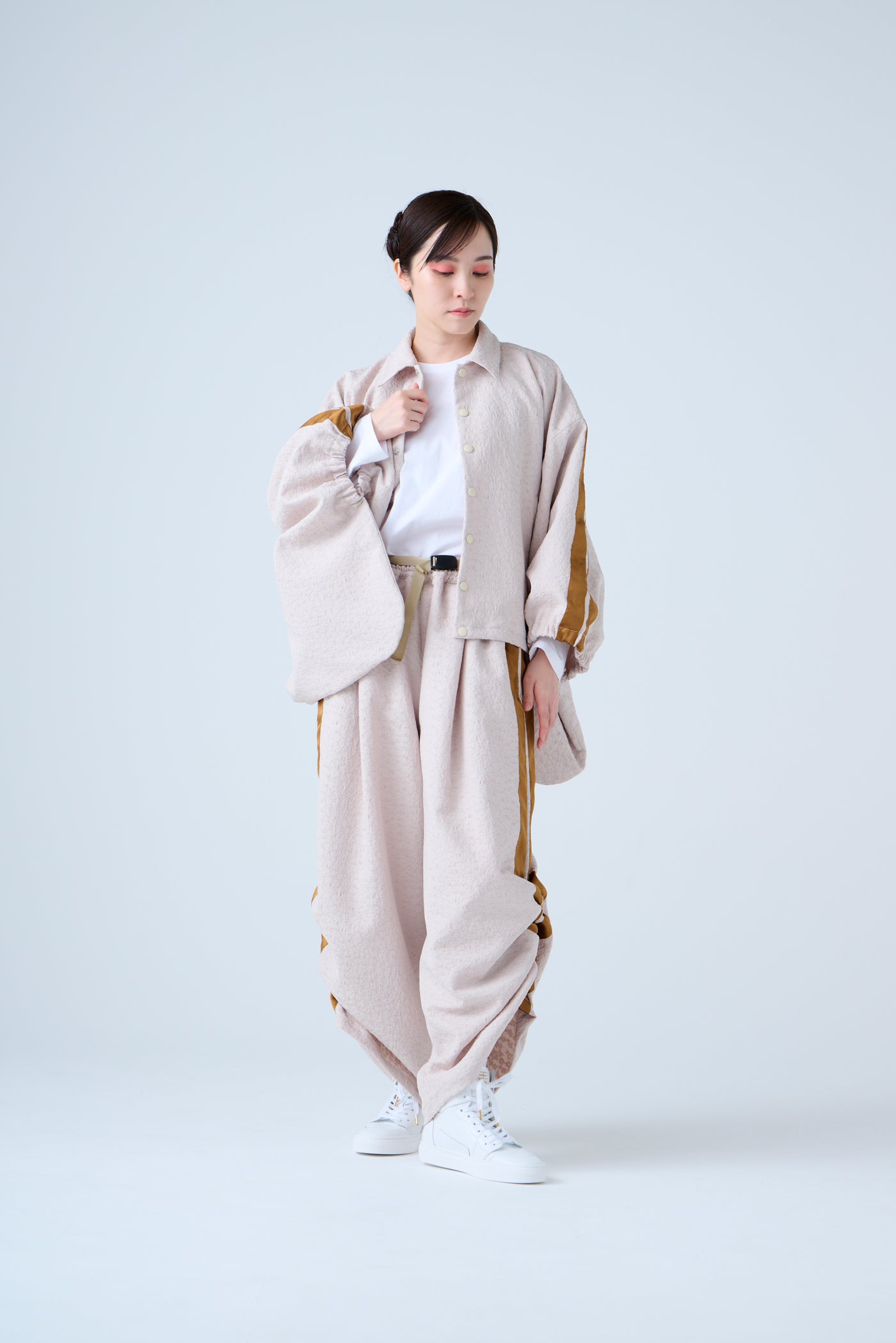 Folded jacquard drawstring pants sand