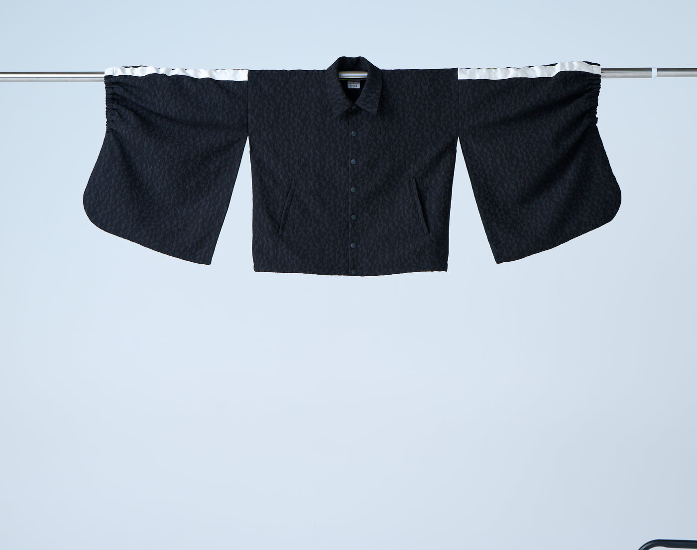 Folded jacquard track short jacket