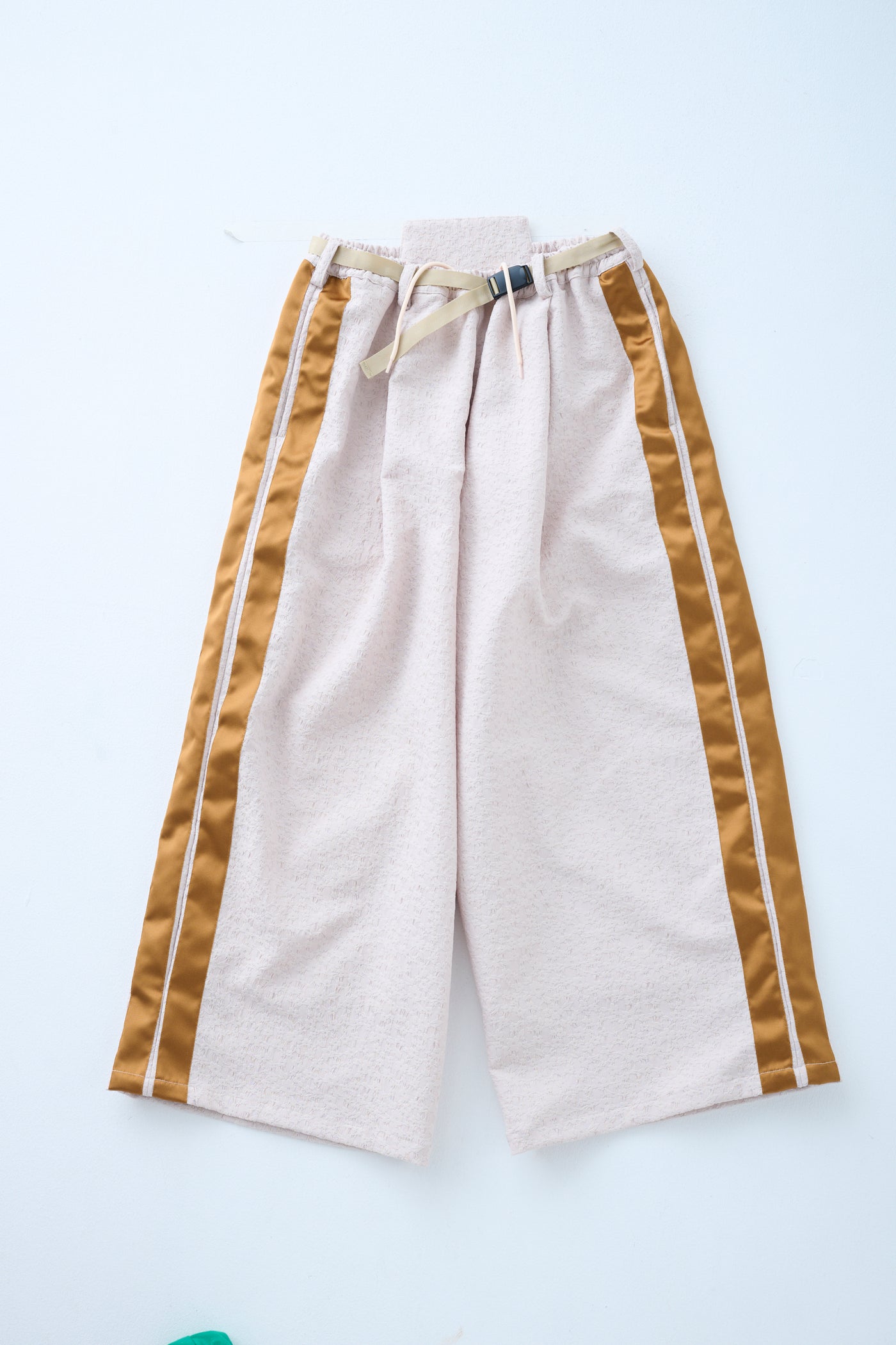 Folded Jacquard Drawstring Pants White
